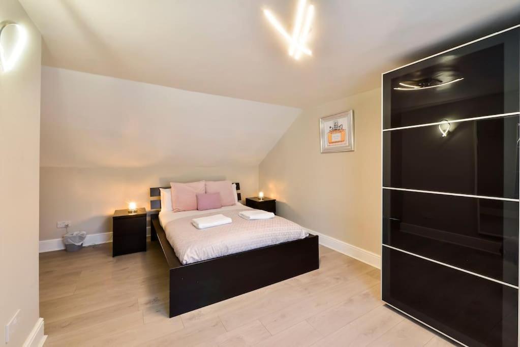 George IV Bridge - Superbly Located 3 Bedroom! Edimburgo Esterno foto