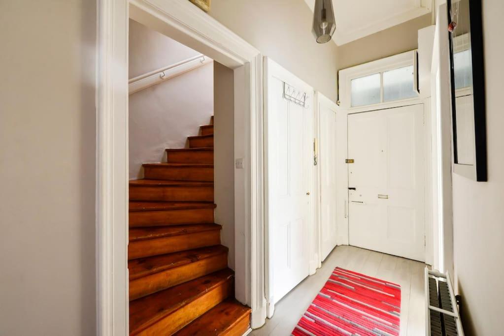 George IV Bridge - Superbly Located 3 Bedroom! Edimburgo Esterno foto