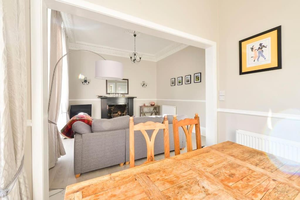 George IV Bridge - Superbly Located 3 Bedroom! Edimburgo Esterno foto